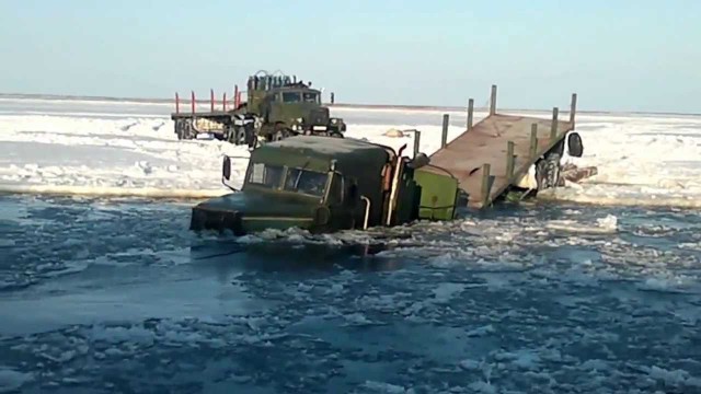 Вот так и работаем на Севере