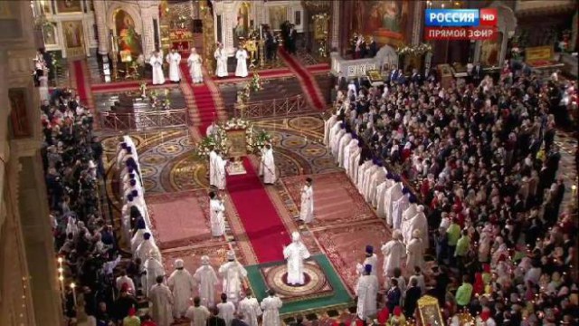 В РПЦ назвали незаконным эксперимент студентки, которая проверила иконы в московских церквях на наличие бактерий