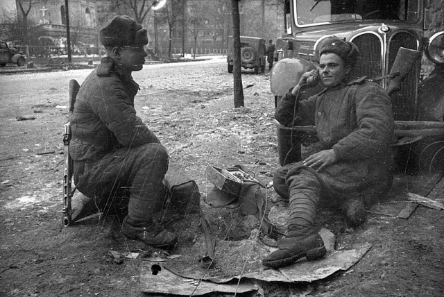 Черно-белые документы войны