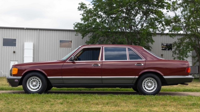 W126 и немного тюнинга. Красивых автофото пост. PS. И W124