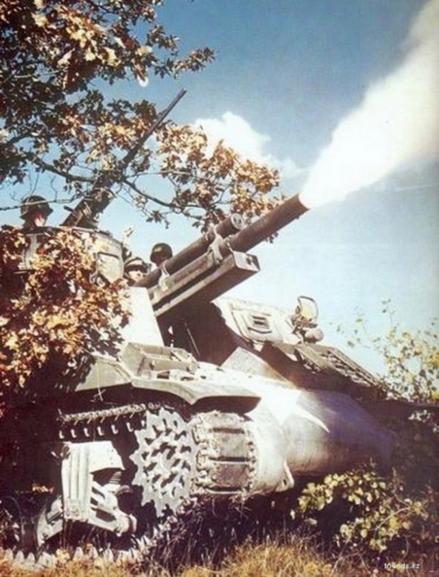 Цветные фотографии бронетехники времён Второй мировой войны