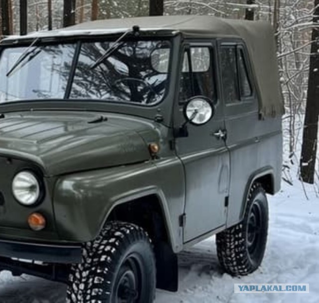 Целую партию почти новых УАЗ-3151 (предшественник «Хантера») 1985 года сняли с хранения и выставили на продажу