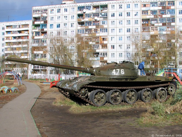 В Омске перевернулся танк.