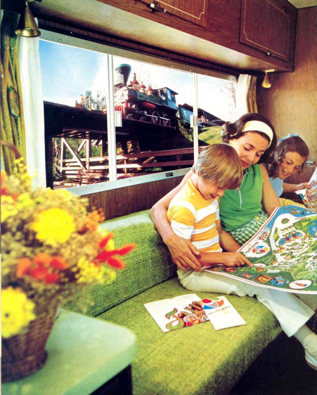 Винтажная реклама кемперов 70-х