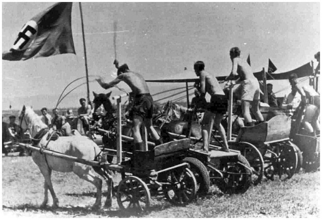 История в фотографиях