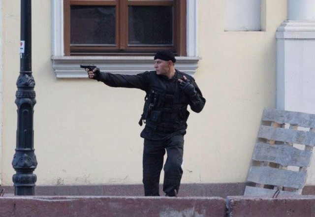 Одесские патриоты продемонстрировали оружие и напомнили о катакомбах.
