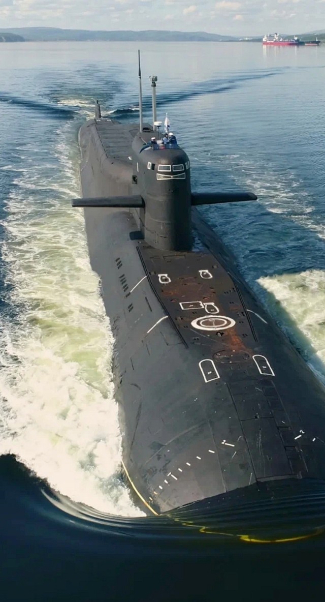 Советский и российский подводный флот на фото