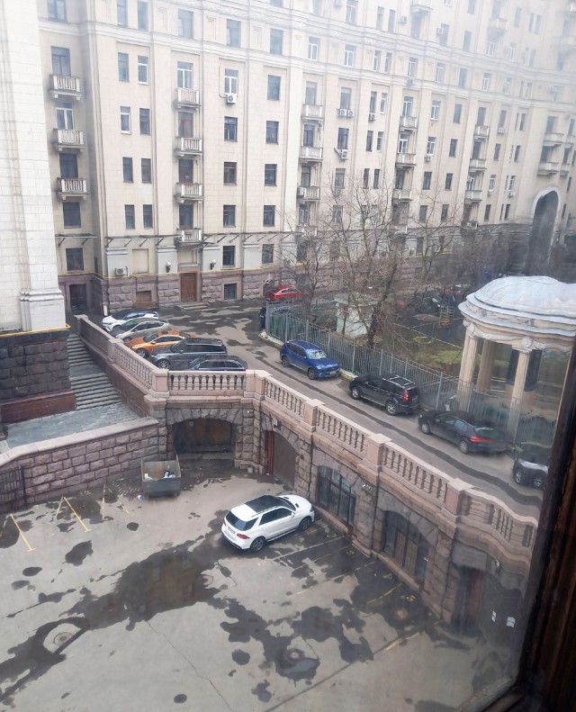 Высотка на Красных Воротах. Секретный репортаж из самой закрытой высотки Москвы