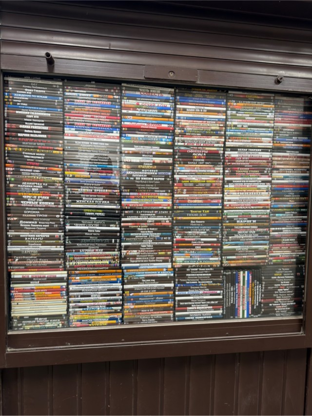 DVD жив, в Волгограде нашел киоск с дисками