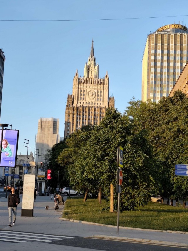 Шляюсь по  Москве