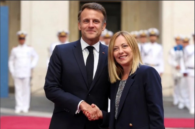 Послы Германии, Франции и Британии прибыли в МИД РФ