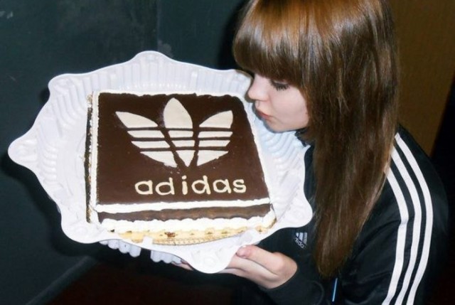 Три полоски Adidas