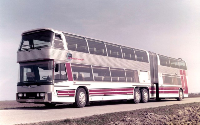 Neoplan Jumbocruiser, самый большой автобус в мире