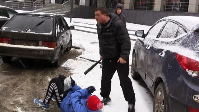 Зверский канадский инцидент "автомобильной ярости" пойман на камеру