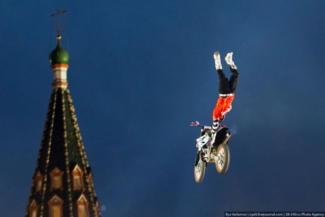 Red Bull X-Fighters на российской земле