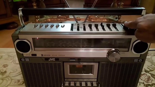 Советский дворовый "бумбокс". Электроника - 302.