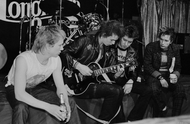 Музыка и музыканты: Sex Pistols
