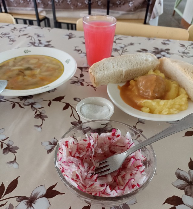 Отличная у нас столовая
