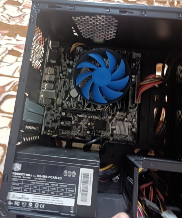 Продам видеокарты в Москве MSI RX 570 4gb и всякое остальное