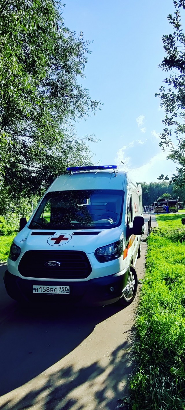 Сегодня день работника скорой помощи