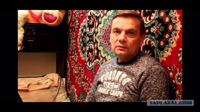 В эфире телеканала Россия-1 редакторы заблюрили флаг Российской империи