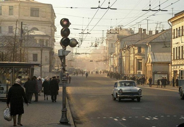 Москва и москвичи. Двадцатый век. 16.03.25