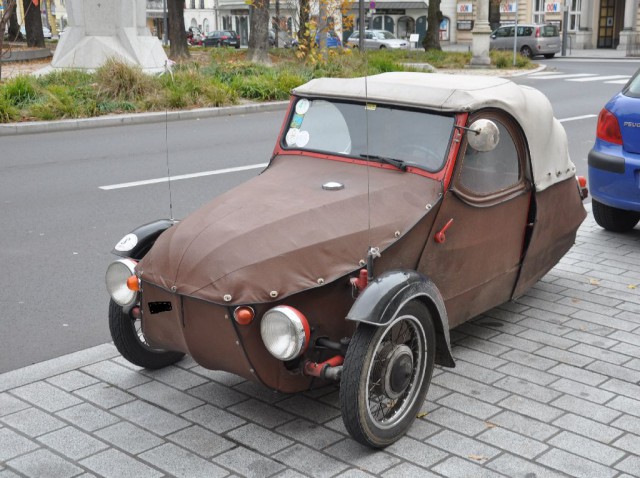Игра на ЯПе: Угадай АВТО-9