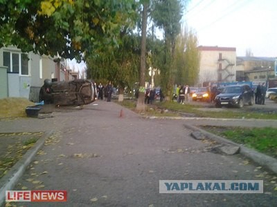 Водитель насмерть сбил на тротуаре целую семью