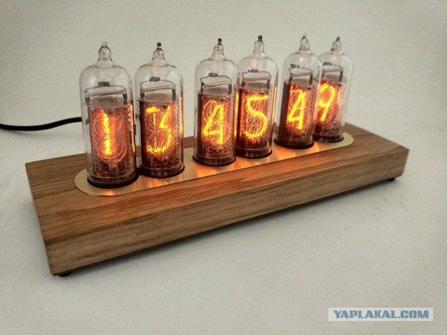 Часы на лампах Nixie clock себе или в подарок 3