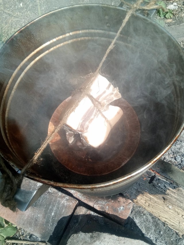 Люблю повеселиться. а особенно - пожрать.