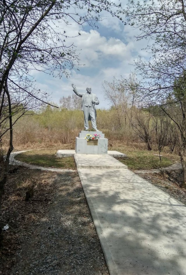 В Омске неизвестные снесли памятник Дзержинскому