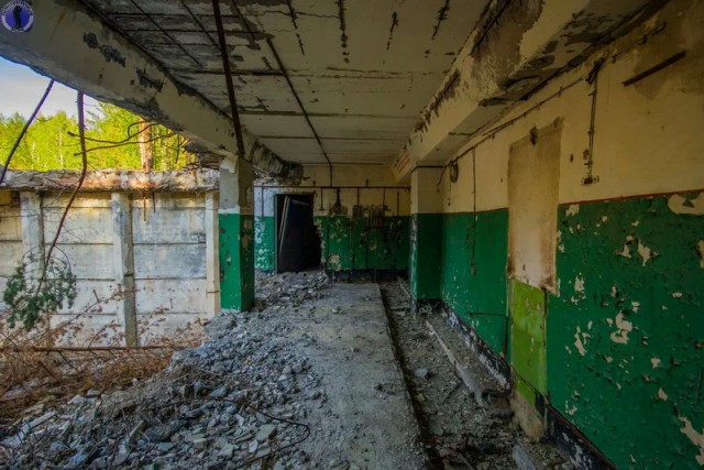 Заброшенная позиция ядерных ракет Р-9А "Долина" 390-го ракетного полка. Масштабы поражают!