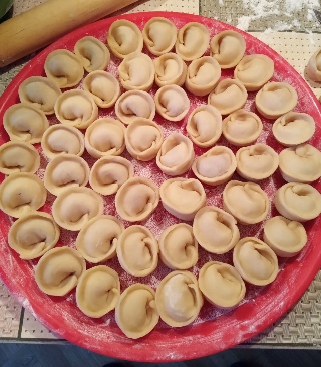 Это на Новый год! Пельмени