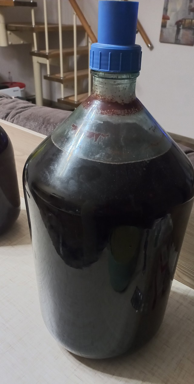 Кто чем занимается?