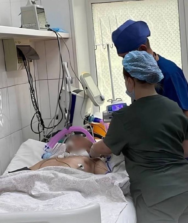 Водитель потерял сознание из-за укуса шершня и влетел в столб в Приморье