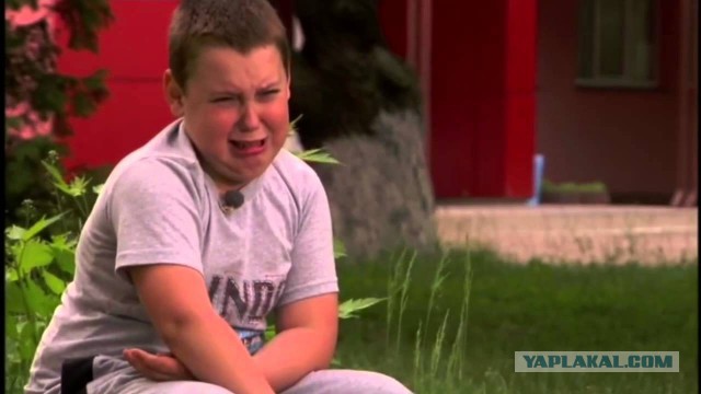 Отец застал 41-летнего учителя в постели своей дочери-подростка