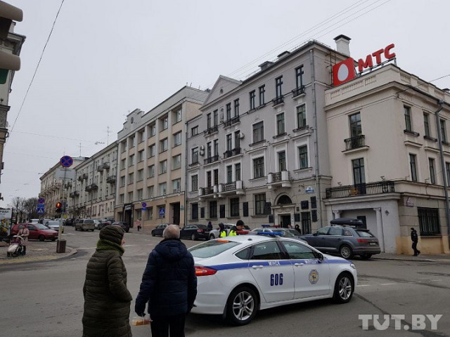 Волна минирования по всей Москве. ВУЗы, торговые центры, школы