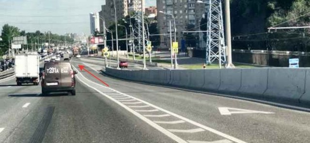 Неугомонный таксист нюхнул газку