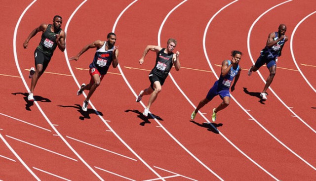 Почему спортсмены бегают против часовой стрелки