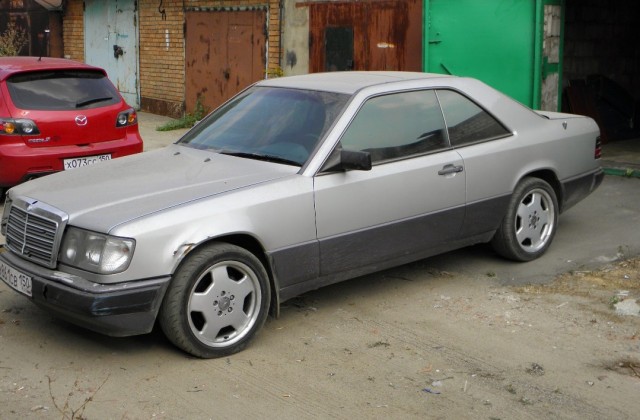 Маленький, но настоящий: как создавали Mercedes 190 и почему он стал звездой