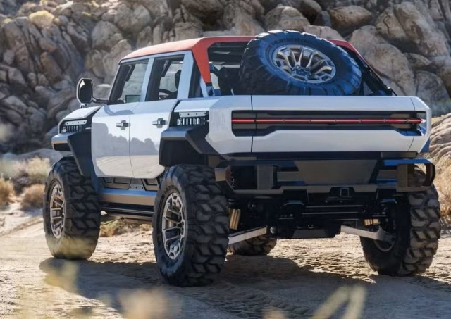 В GMC придумали альтернативу Bronco и Wrangler. Знакомьтесь – Hummer X