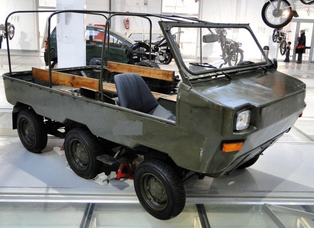 Игра на ЯПе: Угадай АВТО-9