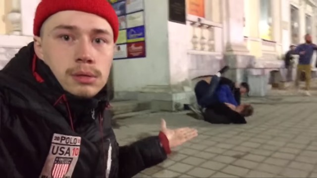 Драка у бара