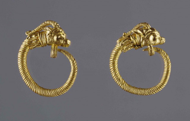 В поисках утерянной сережки…  Загадки, античное золото и драгоценности. 1.