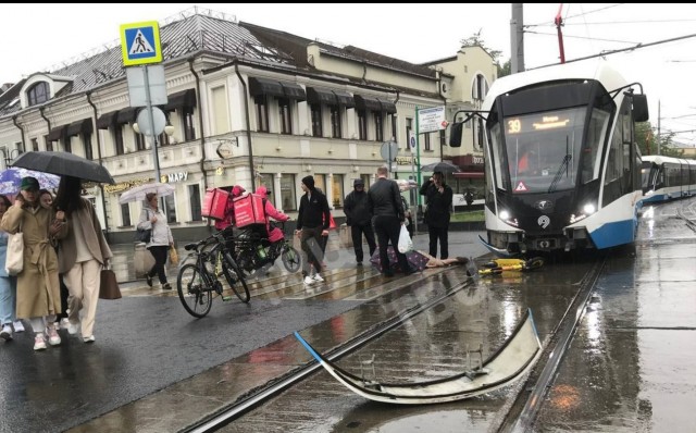 В Госдуме планируют запретить ездить на электросамокатах по пешеходным улицам