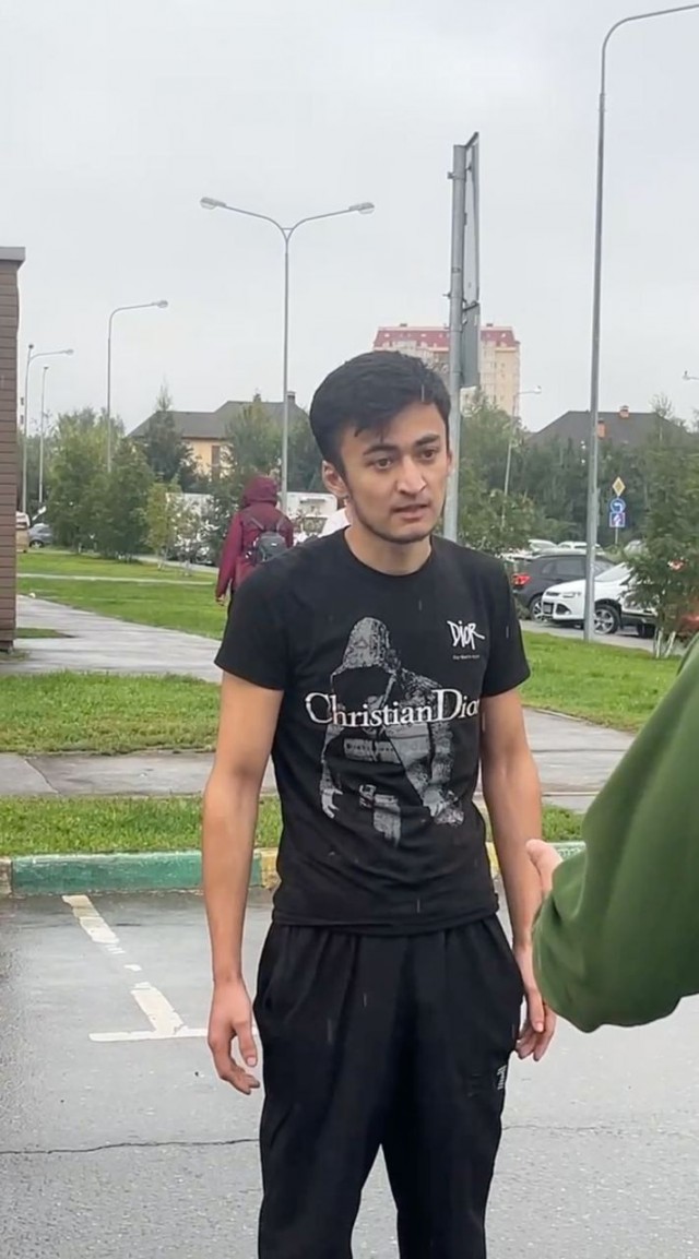 Против мужчины, напавшего на девушку из-за «коротких шорт», возбудили уголовное дело об экстремизме