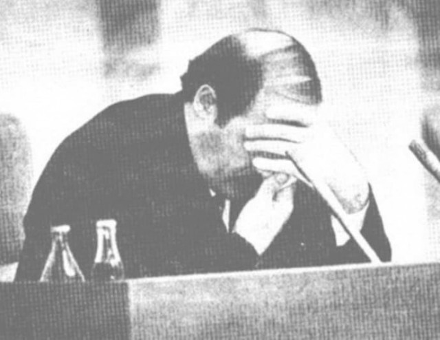 Интересные снимки известных людей на фото 90-х годов