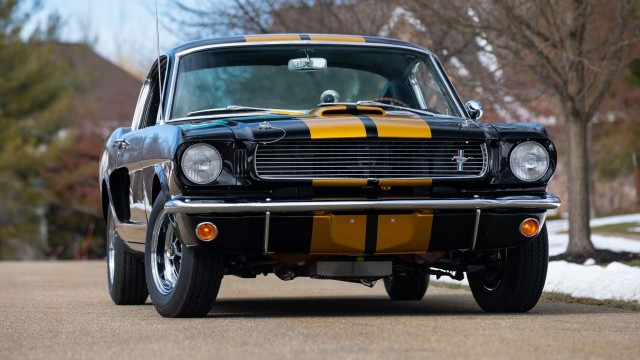 60 лет Shelby Mustang. Красивых автофото пост к юбилею