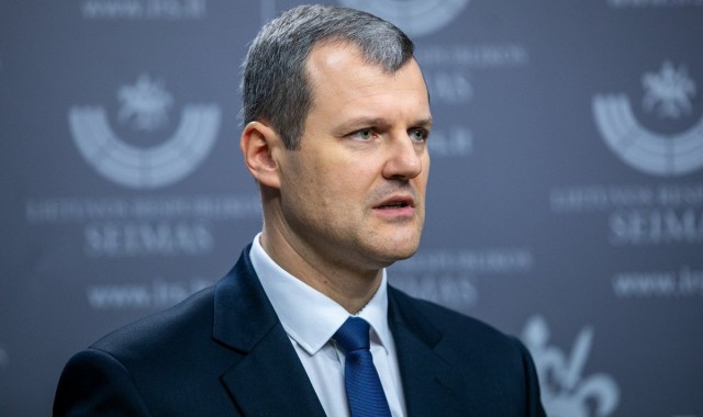 То ли в РФ всё хорошо, то ли уехавшим крышу срывает? Где правда-то?