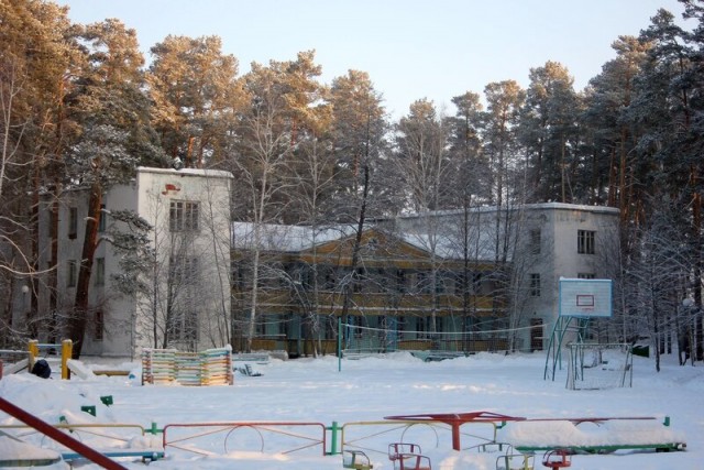Давно забытый отдых рабочих в СССР - однодневный пансионат.